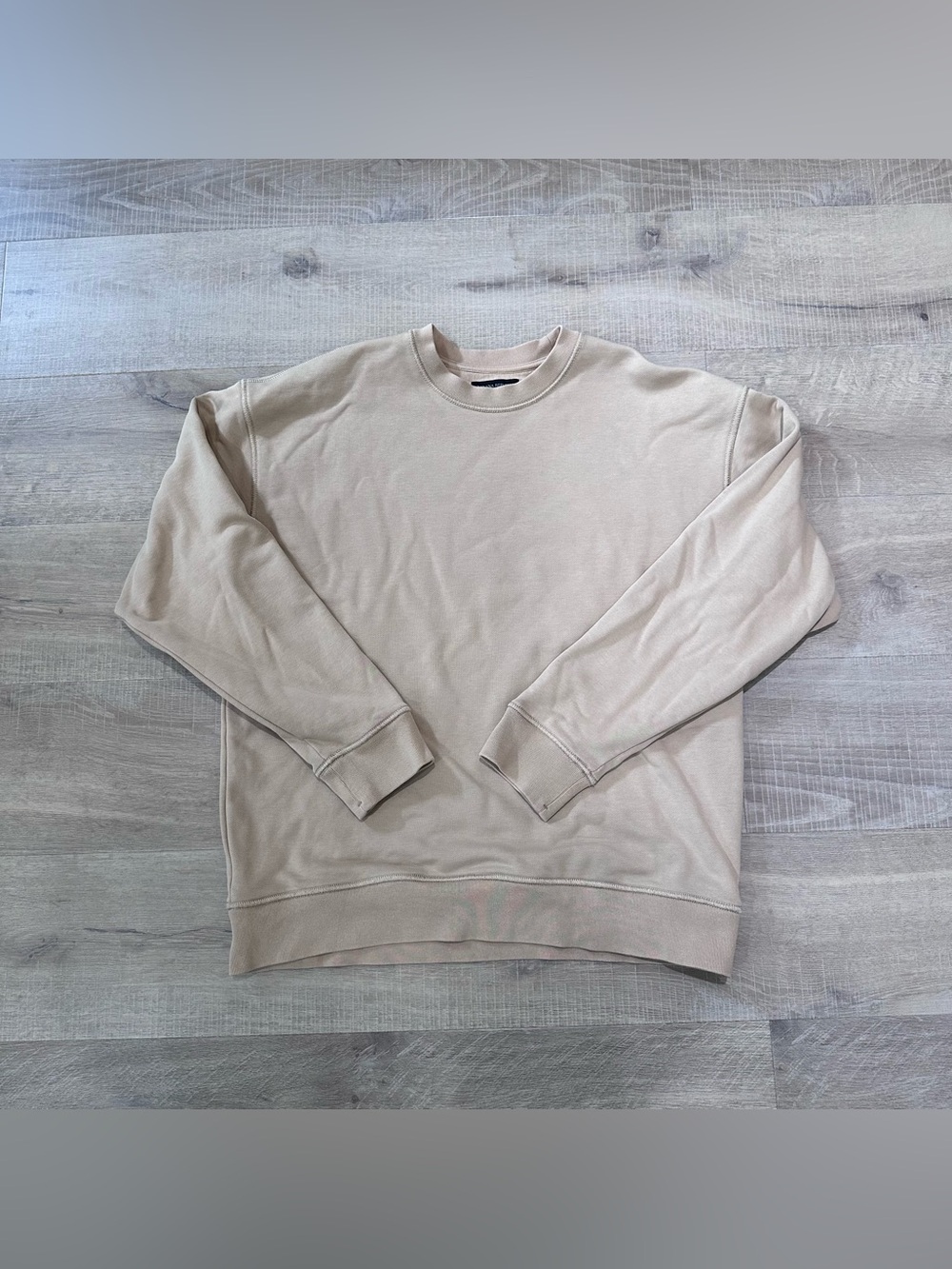 Banana Republic Cream/Beige Crewneck Sweatshirt